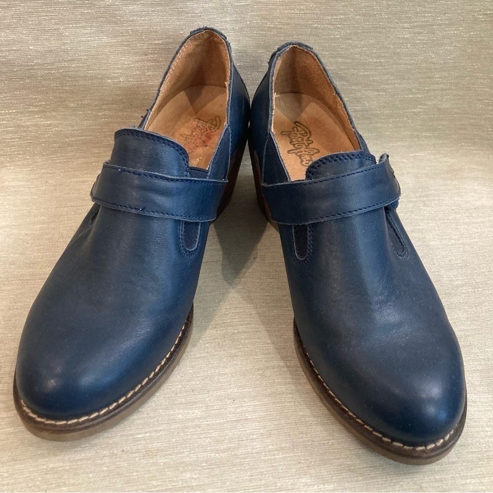 PORTOFINO Sz 37 Stacked Heel  Leather Academia Style School Girl Shoes